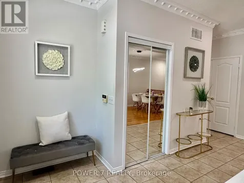 28 Cliveden Place Markham (berczy) ON L6C 2S4