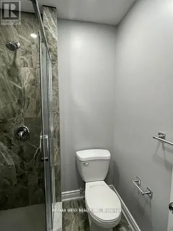 3165 Weston Road Toronto (humbermede) ON M9M 2T4