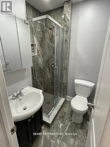 3165 Weston Road Toronto (humbermede) ON M9M 2T4