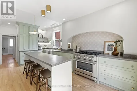 70 Gage Avenue South Hamilton (gibson) ON L8M 3C9