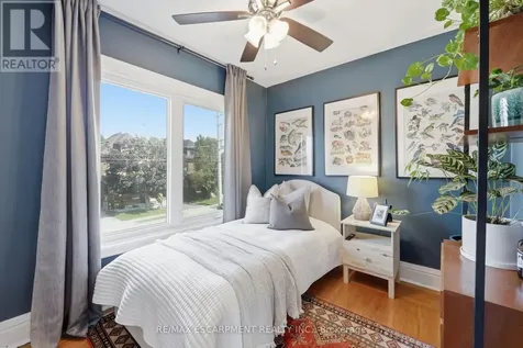 70 Gage Avenue South Hamilton (gibson) ON L8M 3C9