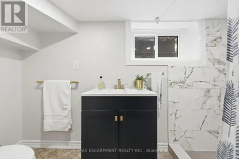 70 Gage Avenue South Hamilton (gibson) ON L8M 3C9