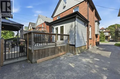 70 Gage Avenue South Hamilton (gibson) ON L8M 3C9