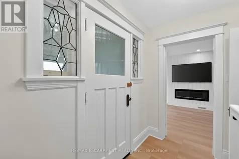 101 Houghton Avenue South Hamilton (delta) ON L8K 2M9