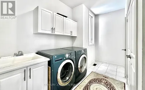 21 Tupling Street Bradford West Gwillimbury (bradford) ON L3Z 0W8