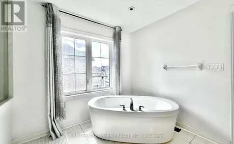 21 Tupling Street Bradford West Gwillimbury (bradford) ON L3Z 0W8