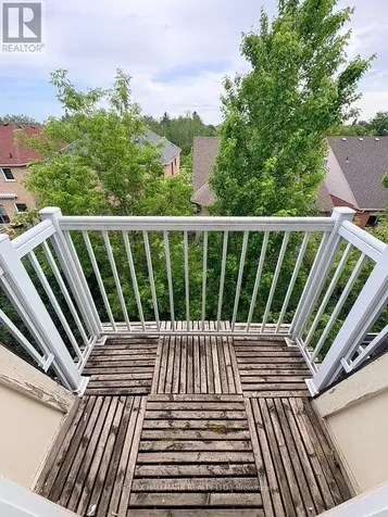 15 Old Colony Road Richmond Hill (oak Ridges Lake Wilcox) ON L4E 4L5