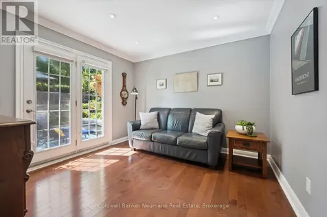 25 Bennett Avenue Guelph (st. George's) ON N1E 2C6
