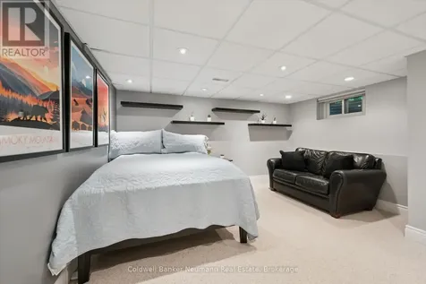 25 Bennett Avenue Guelph (st. George's) ON N1E 2C6
