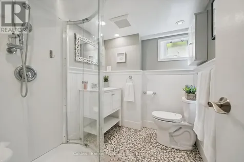25 Bennett Avenue Guelph (st. George's) ON N1E 2C6