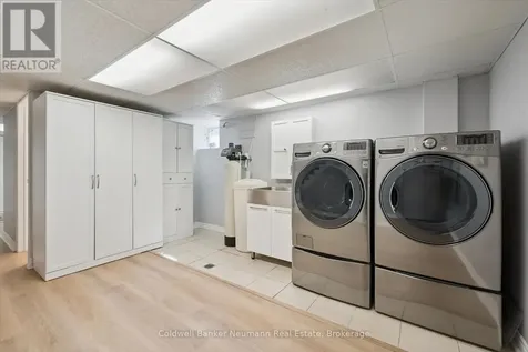 25 Bennett Avenue Guelph (st. George's) ON N1E 2C6