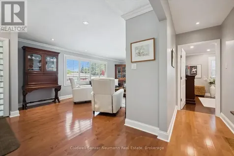 25 Bennett Avenue Guelph (st. George's) ON N1E 2C6