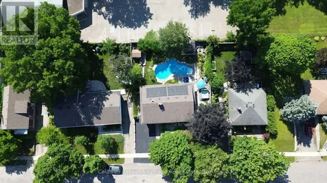 25 Bennett Avenue Guelph (st. George's) ON N1E 2C6