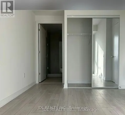 5858 Yonge St Street Toronto (newtonbrook West) ON M2M 0C6