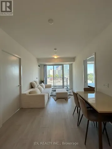 5858 Yonge St Street Toronto (newtonbrook West) ON M2M 0C6