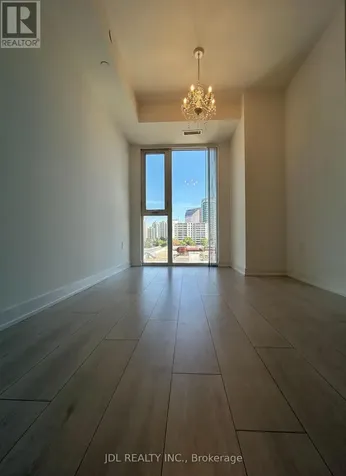 5858 Yonge St Street Toronto (newtonbrook West) ON M2M 0C6