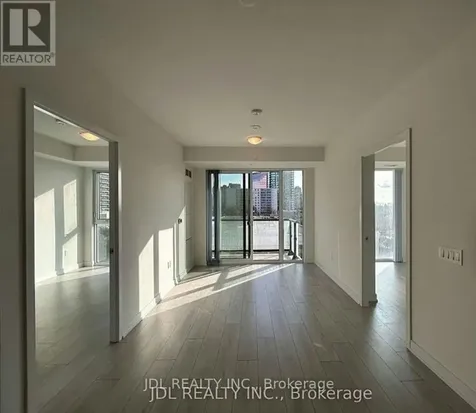 5858 Yonge St Street Toronto (newtonbrook West) ON M2M 0C6