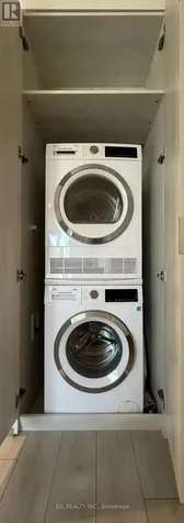 5858 Yonge St Street Toronto (newtonbrook West) ON M2M 0C6