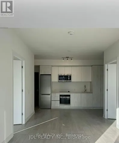 5858 Yonge St Street Toronto (newtonbrook West) ON M2M 0C6