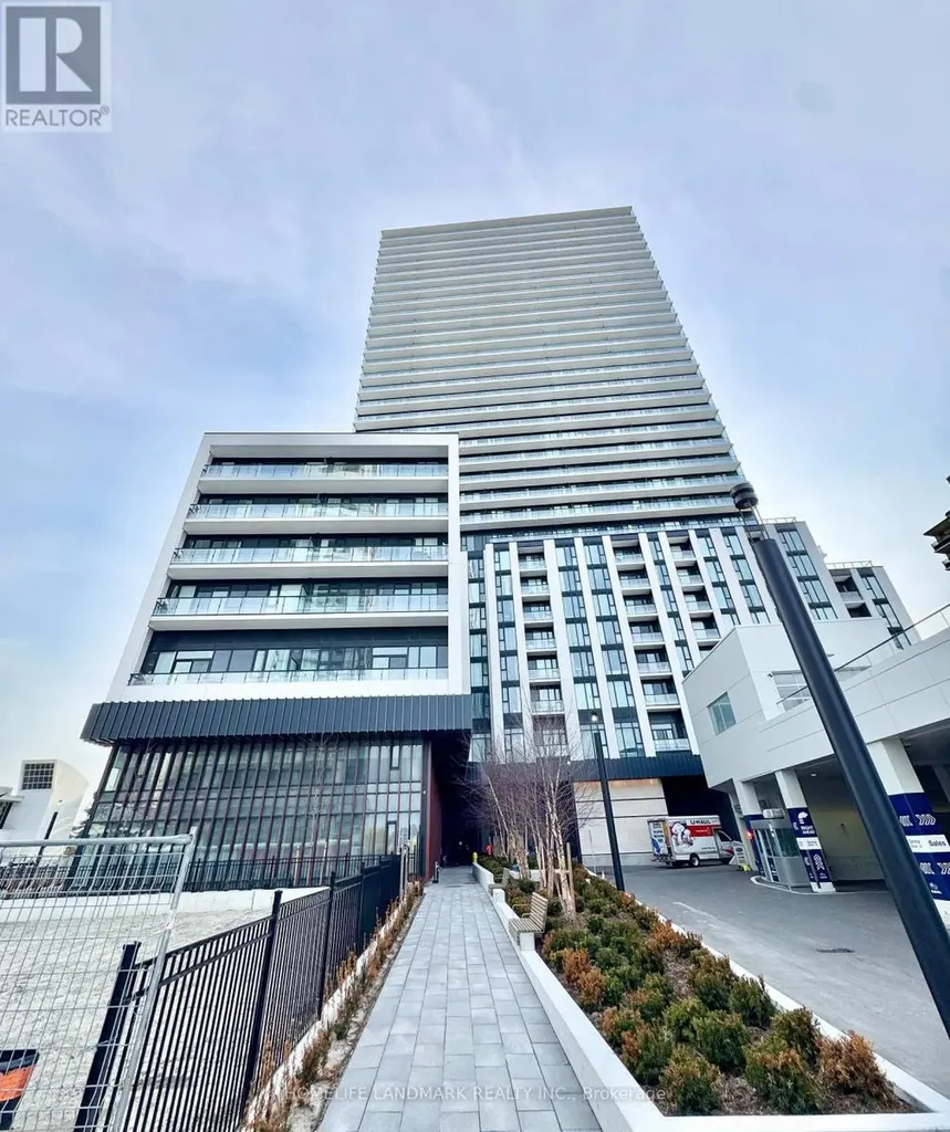 5858 Yonge Street Toronto (newtonbrook West) ON M2M 0C6