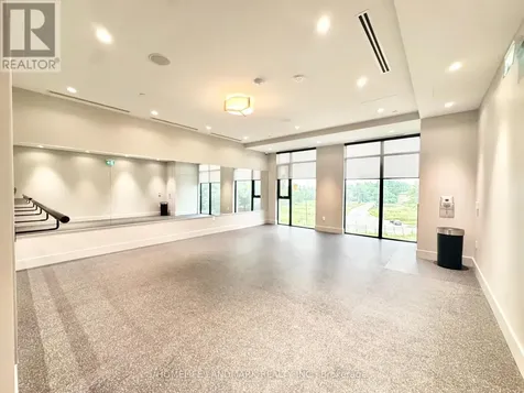 5858 Yonge Street Toronto (newtonbrook West) ON M2M 0C6