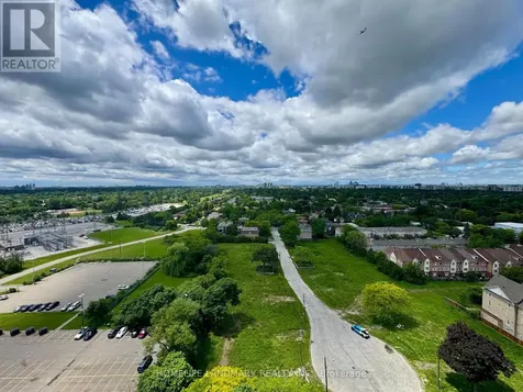 5858 Yonge Street Toronto (newtonbrook West) ON M2M 0C6