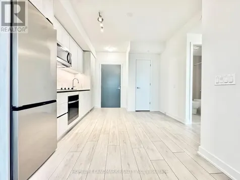 5858 Yonge Street Toronto (newtonbrook West) ON M2M 0C6