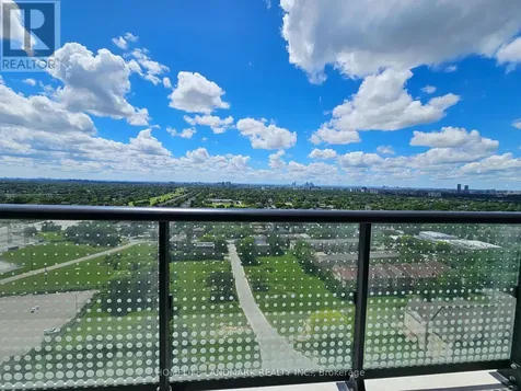 5858 Yonge Street Toronto (newtonbrook West) ON M2M 3T3