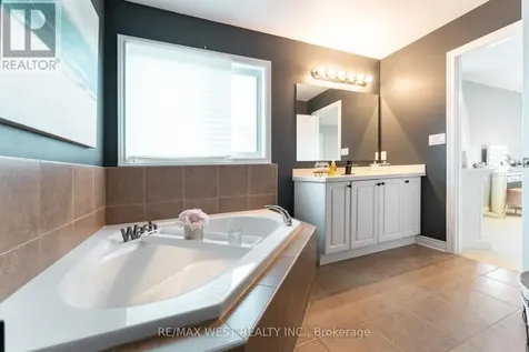 62 Brookview Drive Bradford West Gwillimbury (bradford) ON L3Z 0S5