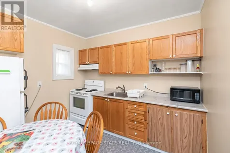 44 Arthur Avenue North Hamilton (gibson) ON L8L 6C5