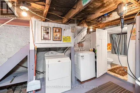 44 Arthur Avenue North Hamilton (gibson) ON L8L 6C5