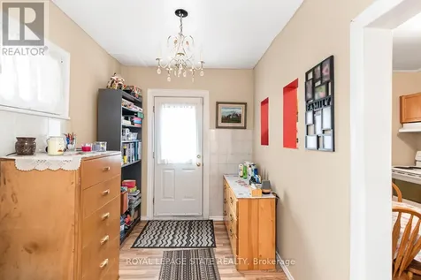 44 Arthur Avenue North Hamilton (gibson) ON L8L 6C5