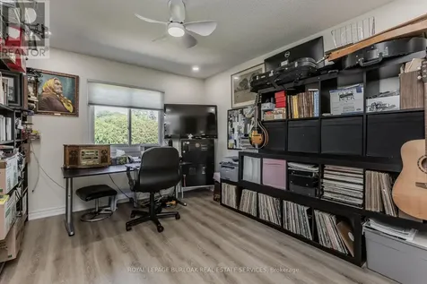 5411 Lakeshore Road Burlington (appleby) ON L7L 1E1