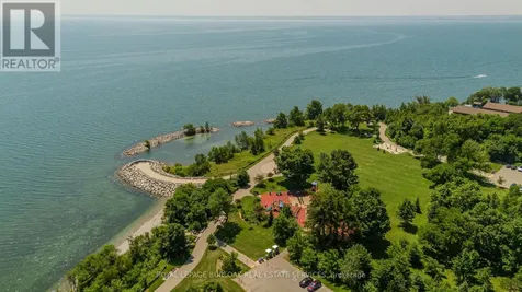 5411 Lakeshore Road Burlington (appleby) ON L7L 1E1