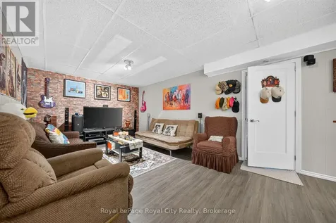 539 Willow Road Guelph (willow West/sugarbush/west Acres) ON N1H 7G3