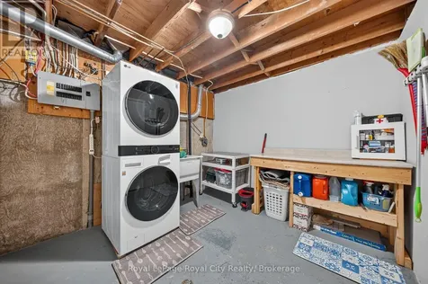 539 Willow Road Guelph (willow West/sugarbush/west Acres) ON N1H 7G3