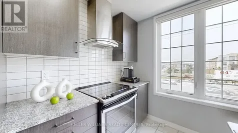 189 Harding Park Street Newmarket (glenway Estates) ON L3Y 0E3