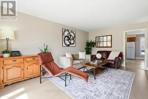 28 Chartwell Crescent Guelph (dovercliffe Park/old University) ON N1G 2T7