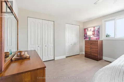 28 Chartwell Crescent Guelph (dovercliffe Park/old University) ON N1G 2T7