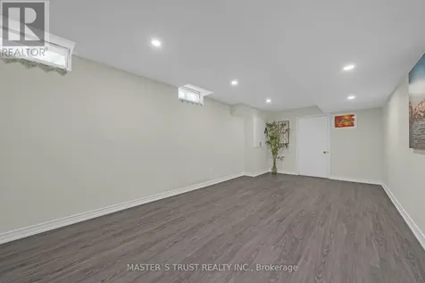 418 The Bridle Walk Markham (berczy) ON L6C 2M5