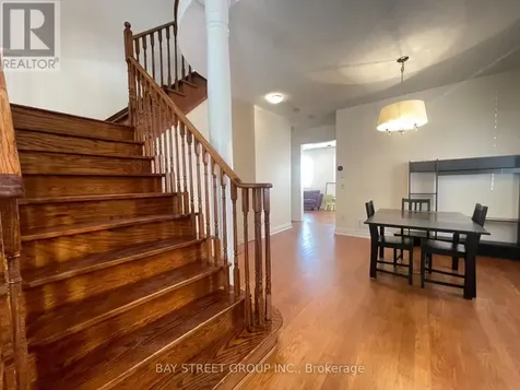 11 Belgrave Square Markham (berczy) ON L6C 2T1