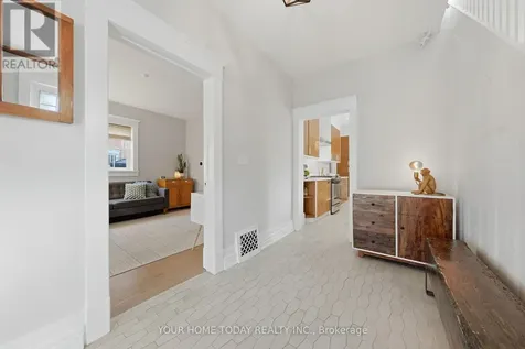 17 Park Avenue Halton Hills (ac Acton) ON L7J 1Y3