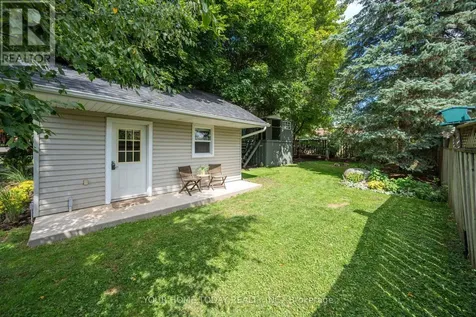 17 Park Avenue Halton Hills (ac Acton) ON L7J 1Y3