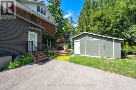 17 Park Avenue Halton Hills (ac Acton) ON L7J 1Y3