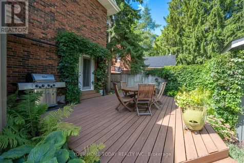 17 Park Avenue Halton Hills (ac Acton) ON L7J 1Y3
