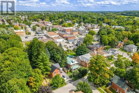17 Park Avenue Halton Hills (ac Acton) ON L7J 1Y3