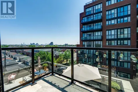 2300 St. Clair Avenue West Toronto (junction Area) ON M6N 1K8