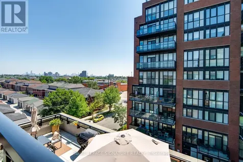 2300 St. Clair Avenue West Toronto (junction Area) ON M6N 1K8