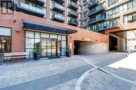 2300 St. Clair Avenue West Toronto (junction Area) ON M6N 1K8