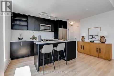 2300 St. Clair Avenue West Toronto (junction Area) ON M6N 1K8